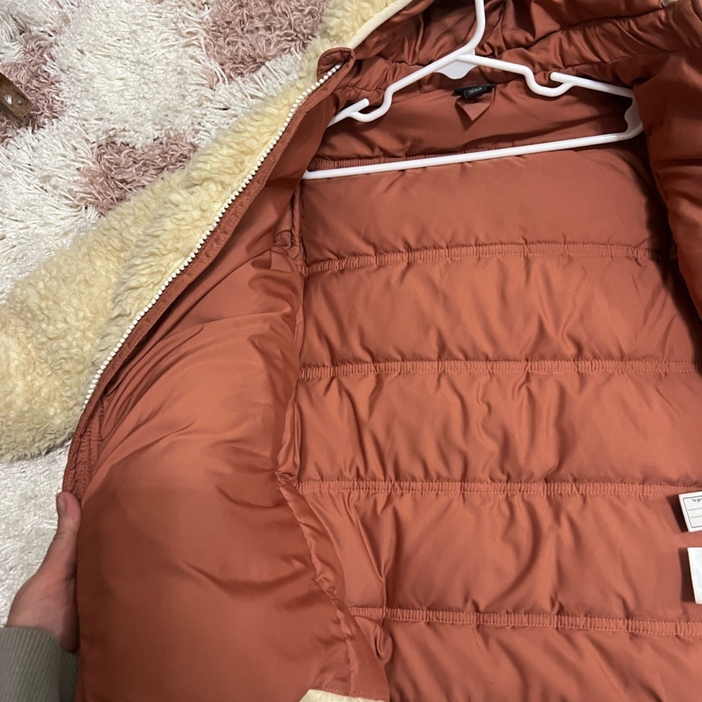 Patagonia GIRLS Cream Sherpa Hooded Coat - Picture 7 of 9